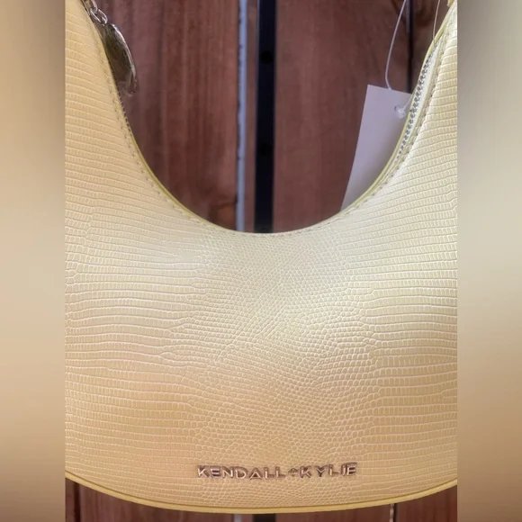 Kendall + Kylie Shoulder Bag - Picture 2 of 12